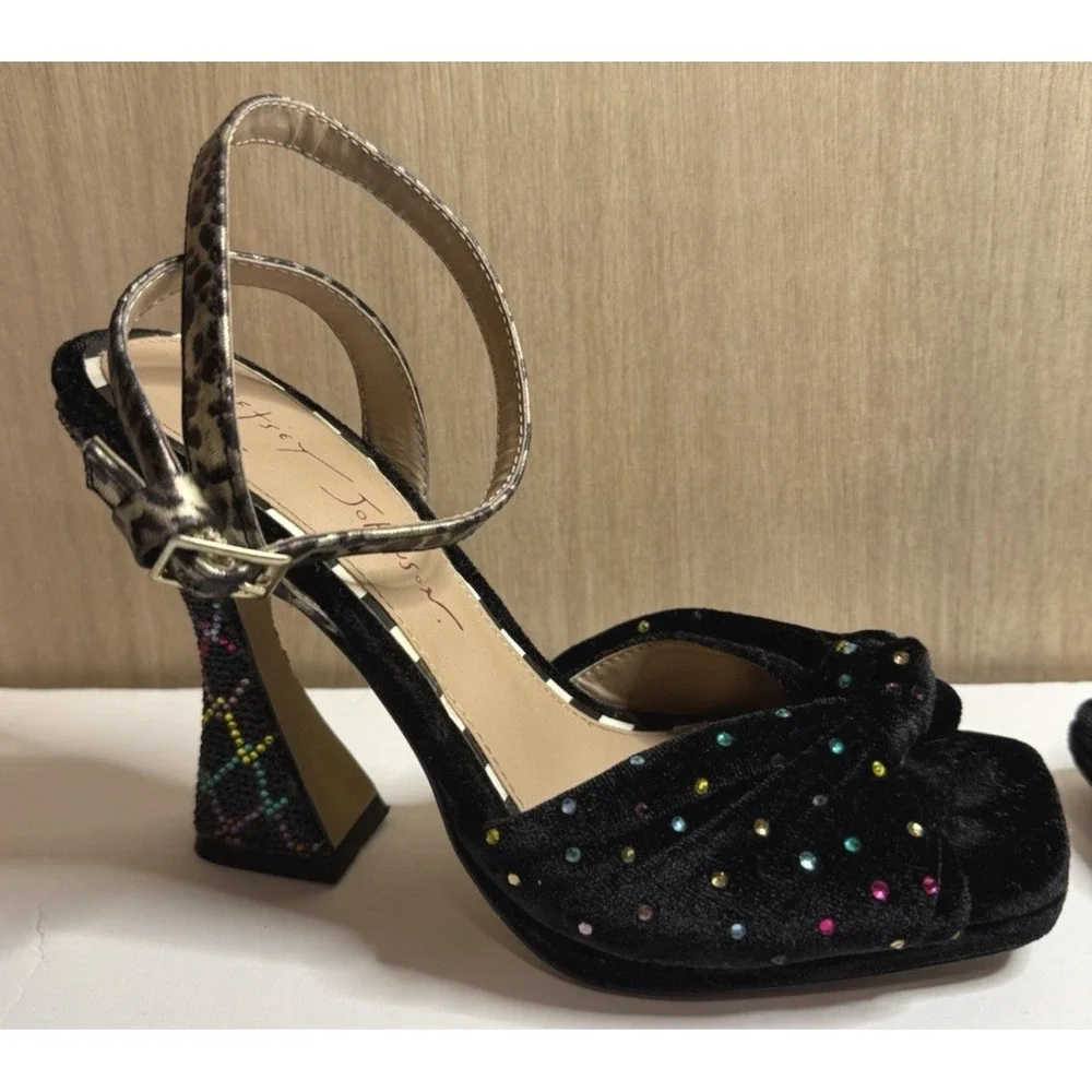 Betsey Johnson Alianna Black Velvet Rhinestone Bow Flared Heel Sandals 8M